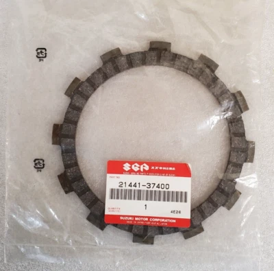 21441-37400 SUZUKI OEM NOS EMBRAGUE DISCO DE FRICCIÓN 79-24 VL800 GS500 RM INTRUDER Foto 1 de 4