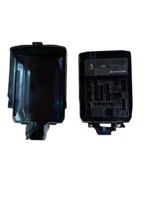 Infiniti Q50 Q60 2017-2022 OEM 3,0 L motor caja de conexiones fusibles 284B9-4GB0A Foto 1 de 4