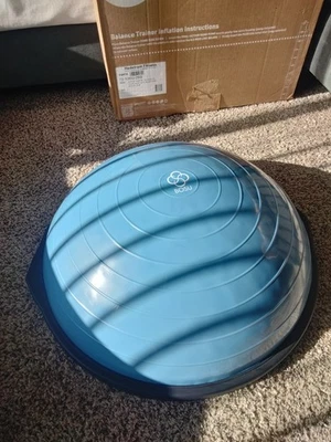 BOSU Entrenador de Equilibrio para Entrenamientos de Estabilidad y Fuerza Foto 1 de 4