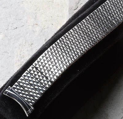 Hecho en EE. UU. Diamante Patrón Acero Años 60/70 Vintage Correa de Reloj 17.3 18 o 19mm Foto 1 de 4