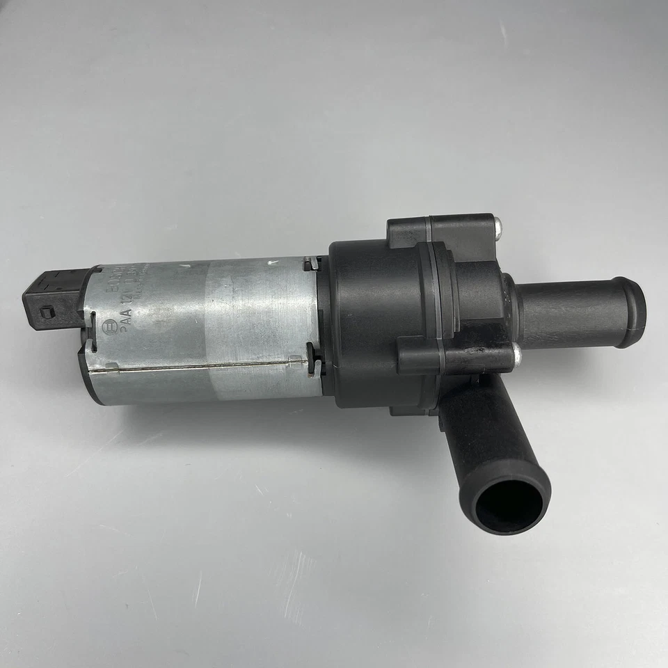 Bomba de água elétrica auxiliar Bosch fabricante de equipamento original para Audi S4 S6 TT VW Fusca Golf Jetta - Imagem 1 de 4
