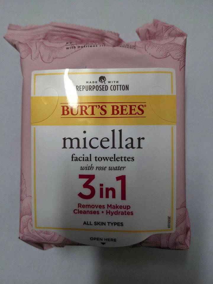 PACK de 3 toallas limpiadoras micelares Burt's Bees con agua de rosas, 30 unidades Foto 1 de 1
