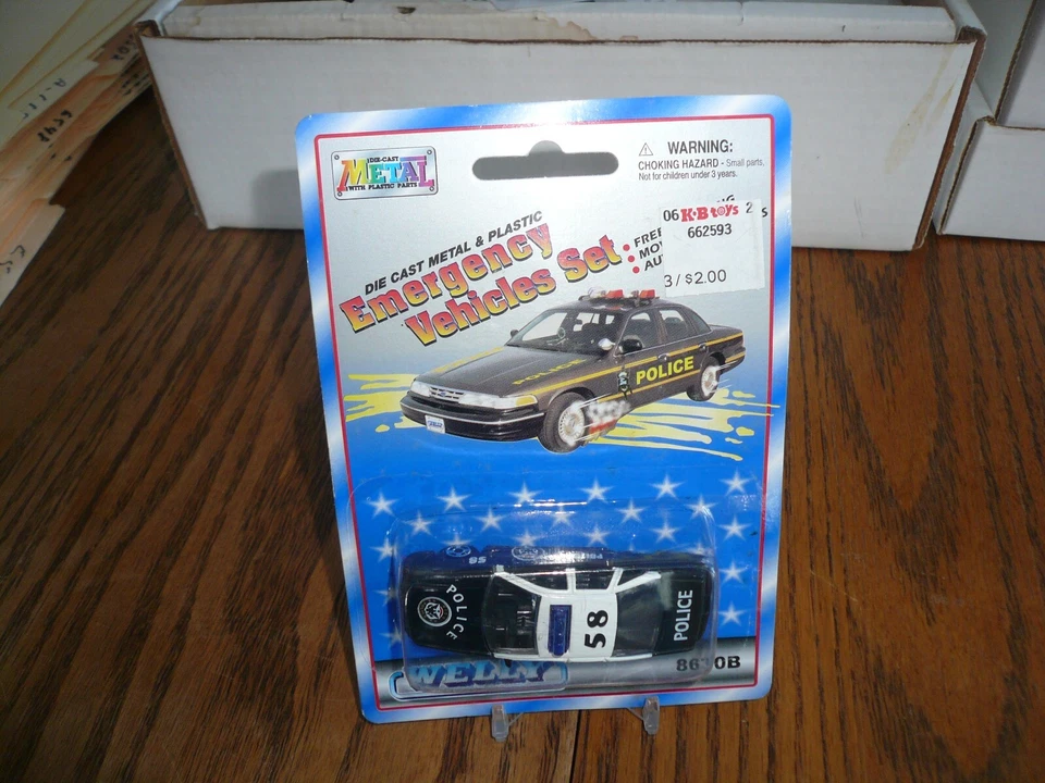 METAL Police Emergency Vehicles Set - Welly # 8630B - Vintage - 1/64 - Image 1 of 1