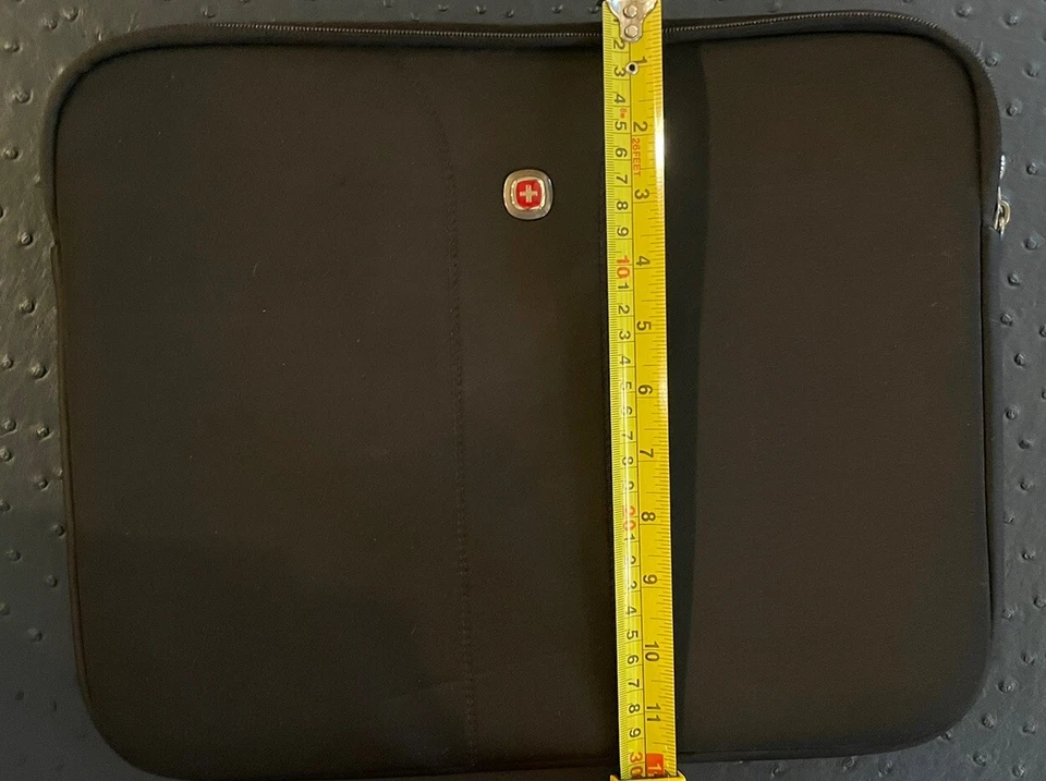 Swiss Army Wenger Blk/Grey Polyester Comp Slim Case Computer Sleeve - Image 1 of 1