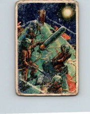 (HCW) 1951 Bowman Jets Rockets Spacemen #9 Repairing Rocket in Flight V10156