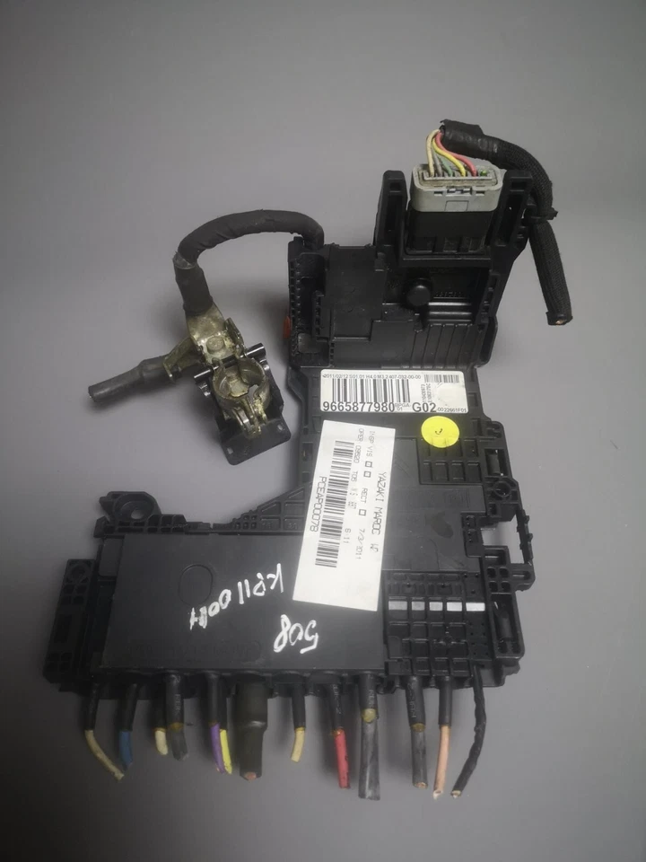 Caja Fusibles Administrador Batería Peugeot 508 9665877980  Foto 1 de 4