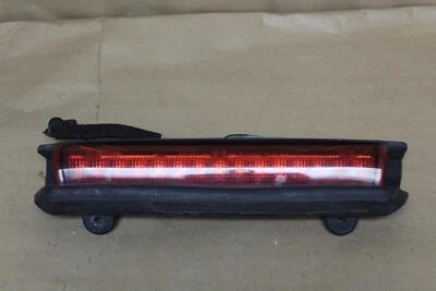 Luz de freno 3RD 2000 2001 2002 2003 04 05 06 Chevrolet Tahoe Suburban Yukon OEM Foto 1 de 3