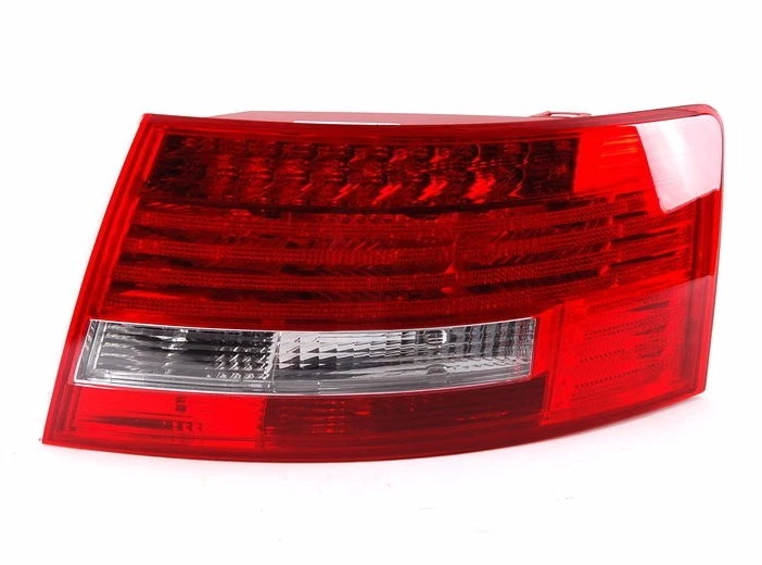 Conjunto de luz trasera LED exterior derecha/pasajero OEM AUDI A6 S6 2005-2008 Foto 1 de 2