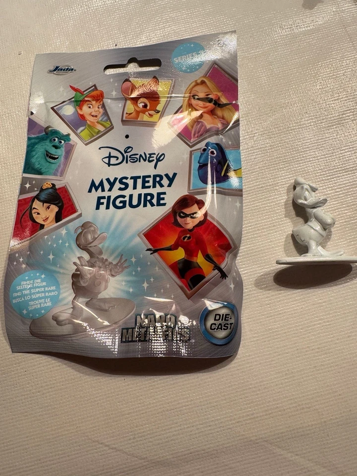Disney Mystery Figuren Serie 3 Donald Duck  - Bild 1 von 1