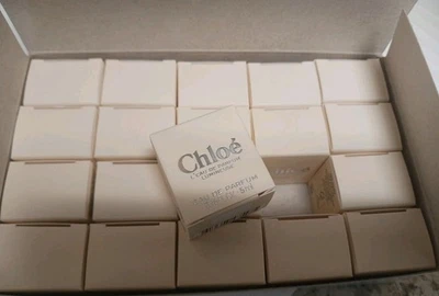 Caixa de 20 Chloe Chloé Eau de Parfum mini 5ml/0,16 fl oz NOVO NA CAIXA - Imagem 1 de 2