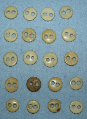 Group of 20 Vintage BONE  BUTTONS Large 2 Hole Sew Thrus FISH EYES Patina EUC - Image 1 of 4