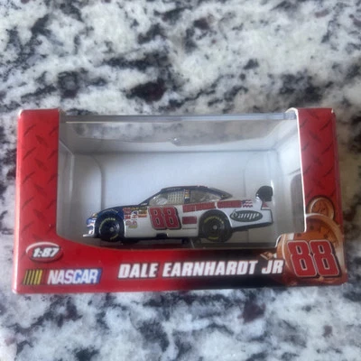 DALE Earnhardt Jr #88 Guardia Nacional Diecast Caja Original Foto 1 de 3