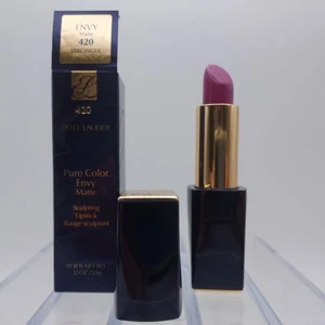 Lápiz labial mate para esculpir Estee Lauder Pure Color Envy más fuerte 420 - Imagen 1 de 5