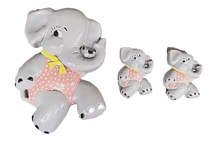 Vintage 50s Nursery Wall Decor Girls Room Elephants Marching Wall Mount - Image 1 of 4