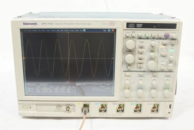 Tektronix TDS7054 4CH 500MHz 5GSa/s DPO Digital Phosphor Oscilloscope - Image 1 of 4