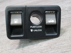 01-06 LEXUS UCF30L LS430 FUEL DOOR TRUNK LID RELEASE SWITCH PANEL BLACK OEM - Picture 1 of 12