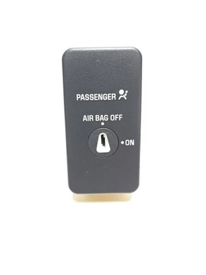 1998-2004 Chevy S10 Blazer Passenger Dash Switch Trim Bezel Insert Broken tabs - Image 1 of 4