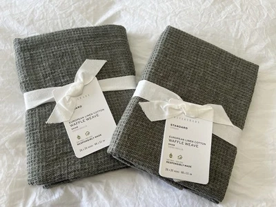 Pottery Barn | Juego de 2 farsas estándar | Tejido gofre de algodón de lino 26x26" verde nuevo con etiquetas Foto 1 de 4