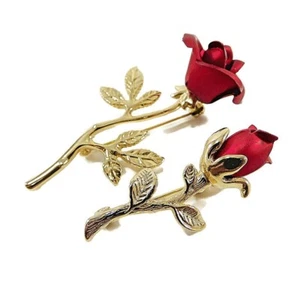 2 spille vintage rosa e bocciolo smalto rosso satinato tono oro - Foto 1 di 6