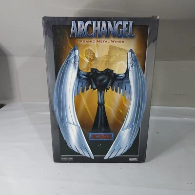 Réplica de alas de metal orgánico Arcángel Sideshow Marvel Archive escala 1/4 Foto 1 de 2