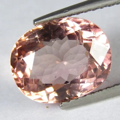 Piedra preciosa electrizante natural melocotón rosa turmalina corte ovalado Mozambique de 3,46 quilates Foto 1 de 4