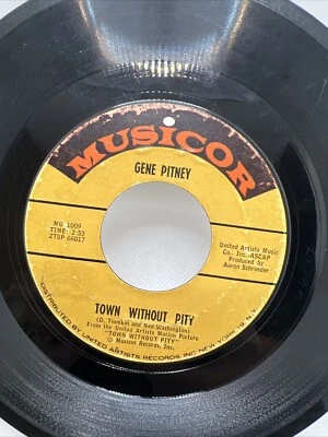 GENE PITNEY - TOWN WITHOUT PITY - ORIGINAL MUSICOR RECORDS 45 - LISTEN! Foto 1 de 4