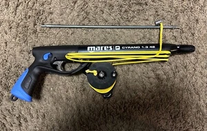 Mares Cyrano 1.3 42 NP lanza submarina pistola de pesca rifle arpón con carrete - Imagen 1 de 7