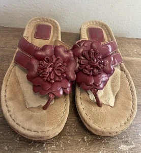 Clarks Artisan Sandals Size 7.5 Red Leather Flower Small Repairs See Photos - Picture 1 of 7