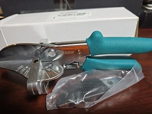 Gehrungsschere für Winkelschneiden Zierleisten Basteln Schuh Zierleistenschneider Xtra Klinge - Bild 1 von 5