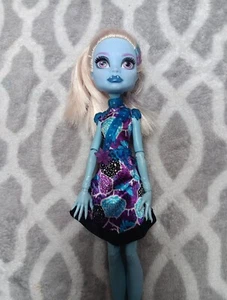 Mattel Monster High Party Ghoul Abbey Bominable 2010 Play Doll - Picture 1 of 3