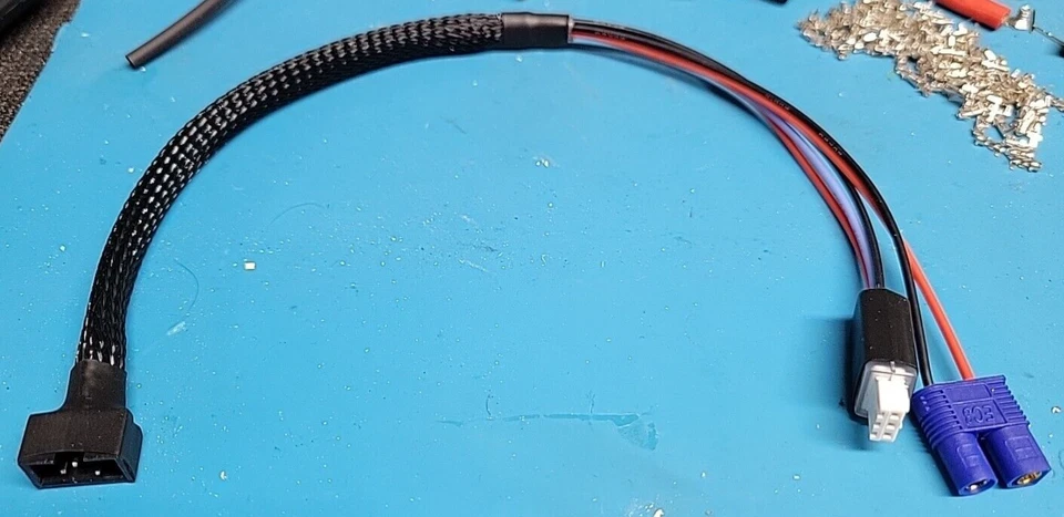 TRX-4M Battery Charge Cable for Balance and storage EC3 2S Lipo - Image 1 of 2