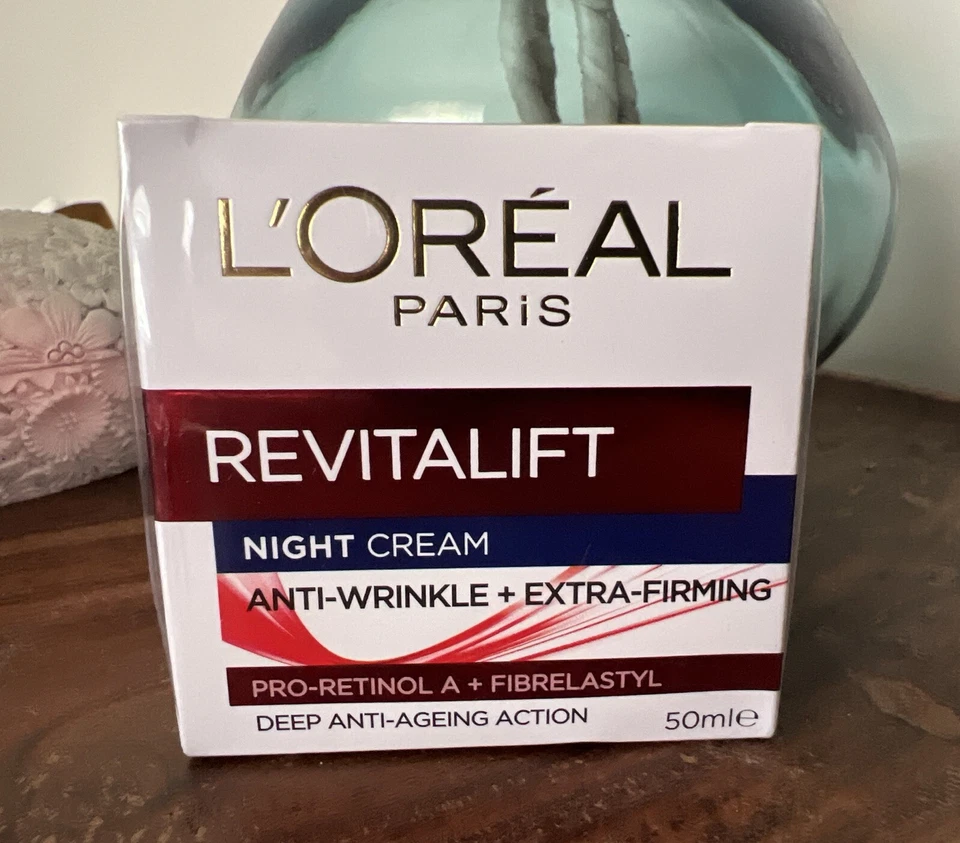 L'oreal Paris Revitalift Night Cream Anti Wrinkle Firming - 50ml 50% OFF RRP - Image 1 of 1