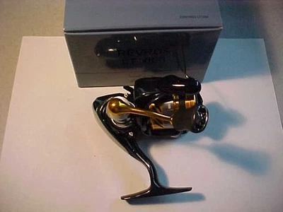 NEW Daiwa Revros LT 1000 5.2:1 Spinning Reel for rod 4 BB very smooth - Image 1 of 4