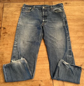 Levi's 501XX Jeans Men 34x32 Straight Button Fly Med Wash Distressed - Picture 1 of 13