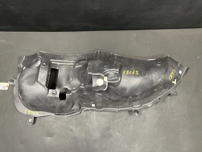 Isolador de casa de roda traseira direita 2018 Ford Explorer JB53-78278C62-AC 2019 - Imagem 1 de 4