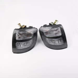 Front Turn Signal lamp for Mitsubishi Pajero Montero 1997-1999 MR387544 MR387543 - Picture 1 of 2