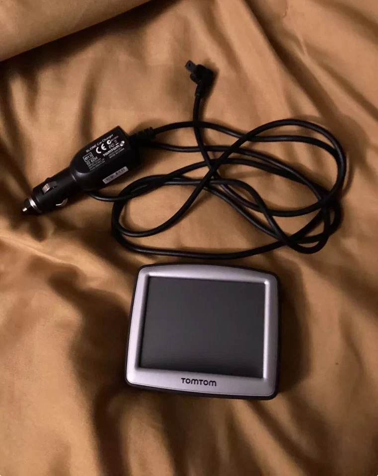 TomTom XL N14644 Touchscreen 4.5"  GPS w/ Car Charger Bundle - Image 1 of 1