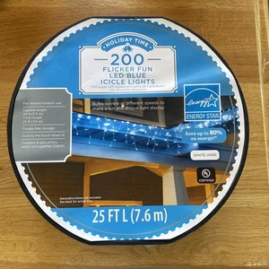 200 Flicker fun LED blue icicle lights with white wire - Picture 1 of 11