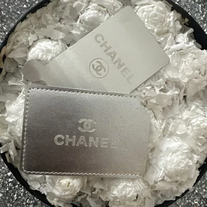 Chanel Mirro - Picture 1 of 1