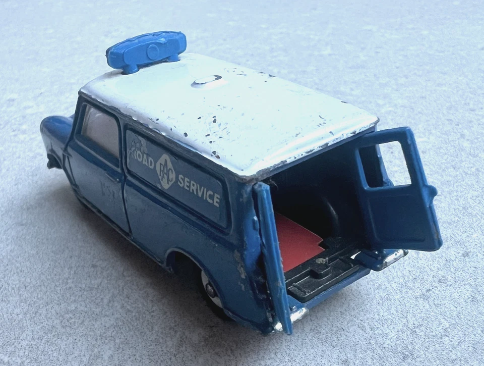 Dinky Toys 273 RAC Patrol Mini Van Model - Image 1 of 4