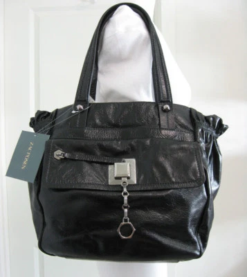 NUEVO CON ETIQUETAS ZAC POSEN Chelsea Flamenco Cierre Seguro Cuero Negro Esmaltado Bolso Etiqueta Cartera Foto 1 de 4