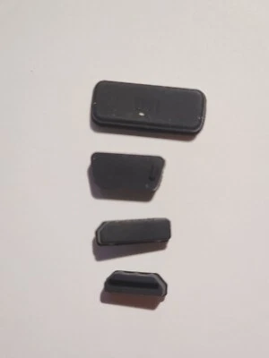 Cubiertas de silicona antipolvo para puertos de pantalla de computadora Foto 1 de 4