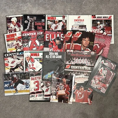 NEW JERSEY DEVILS NHL HOCKEY PROGRAMS LOT + PHOTOS + INSERTS + ALBANY DEVILS Foto 1 de 4