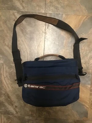 Bolso deportivo convertible para cámara Tamrac 704 correa cintura compartimento película azul Foto 1 de 4