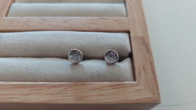 Men Women 14k White Gold Studs Princess Diamonds Invisible Set Bezel 0.72ctw SI - Image 1 of 4