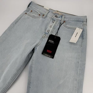 Levi's Premium Wedgie Fit Straight Women's Jeans Light Wash Button Fly 28x28 NWT - Picture 1 of 22