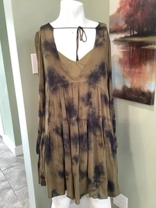 Young, Fabulous & Broke Green And Black Tie Dye Dress M Knee Length - Picture 1 of 12