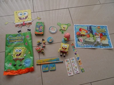 Spongebob Überraschungstüte, Figuren, Sticker, Kartenspiel, Poster, Lineal, usw. - Bild 1 von 4