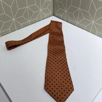 Gravata laranja Cremieux com desenhos quadrados - Imagem 1 de 4