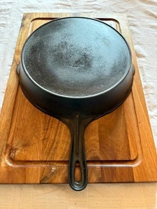 Vintage VOLLRATH  Cast Iron Skillet, No. 8, with Heat Ring-Restored & Seasoned - Picture 1 of 6